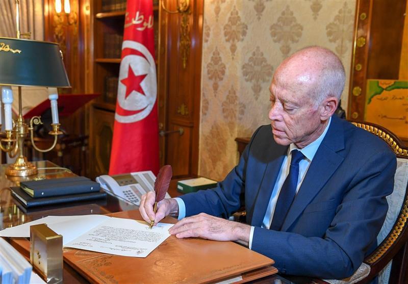 اقدام بی سابقه رئیس جمهور تونس